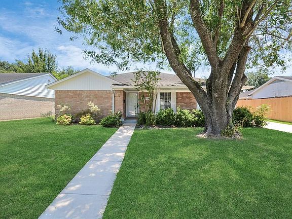 3rd image of 11310 Sagewind Dr