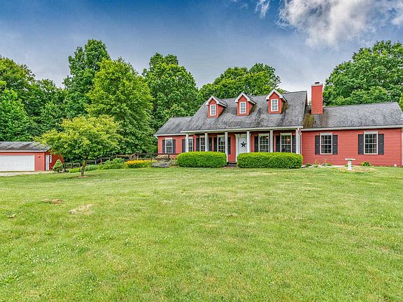 4th image of 5875 Three Oaks Ln