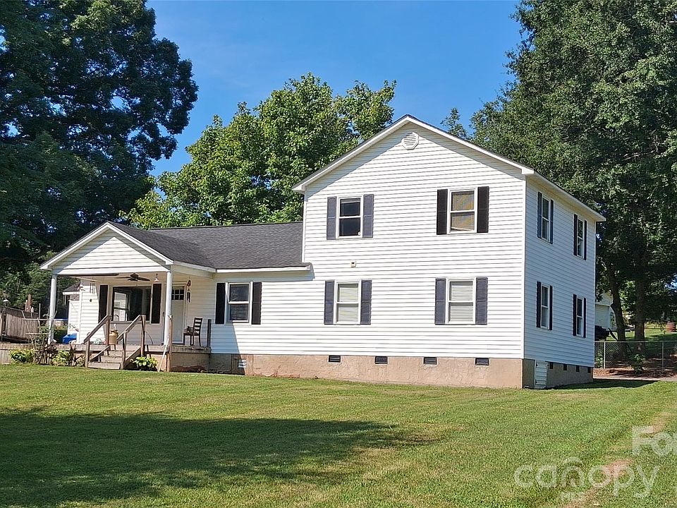 1st image of 1261 Davis Rd