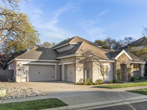 3835 Deer Ridge Ln, Auburn, CA 95602