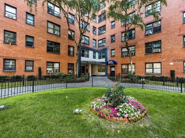 99-52 66th Rd #9A, Rego Park, NY 11374