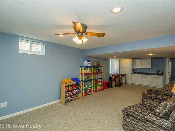 4th image of 2609 NW Parkridge Dr