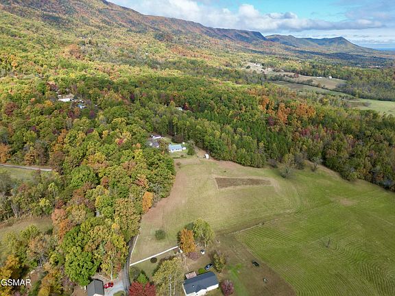 4th image of 990 Keener Rd