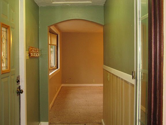 2nd image of 1416 N 28th St