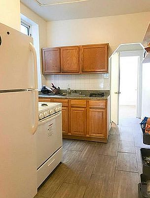 2nd image of 305 Martense St APT 4E