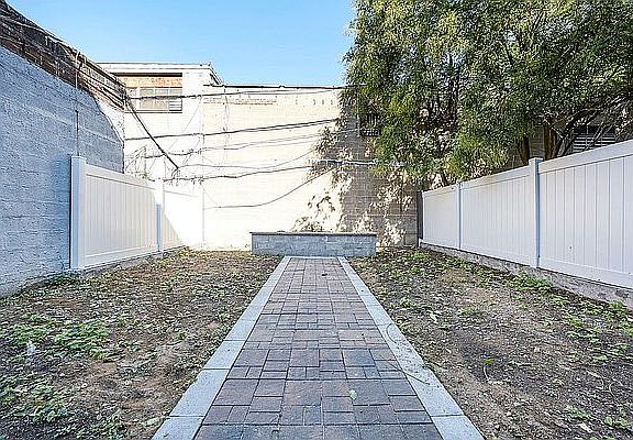 3rd image of 197 Johnson Ave #1A