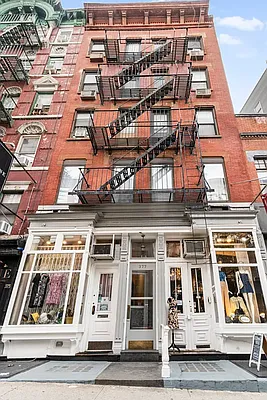 Rented by The Agency | media 20