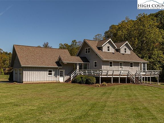 3rd image of 410 River Drive