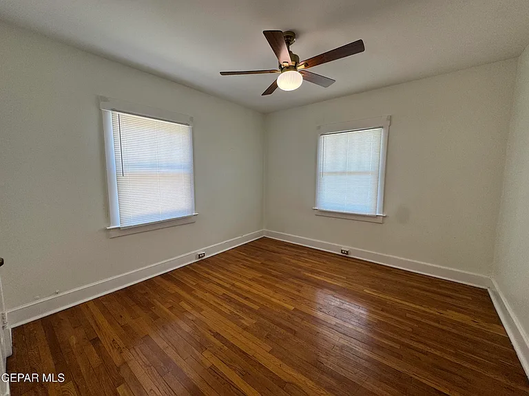 1606 Hawthorne St — Photo 8
