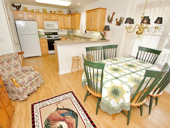 3rd image of 501 Fireside Ct