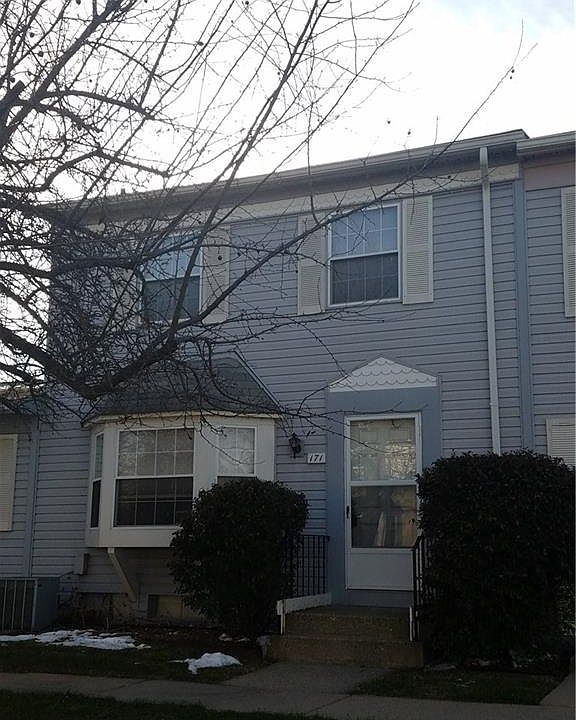 1st image of 171 Neptune Dr #1