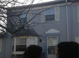 171 Neptune Dr #1, Walled Lake, MI 48390