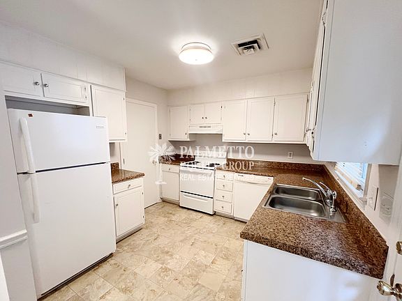 5th image of 1103 W Bessemer Ave APT B