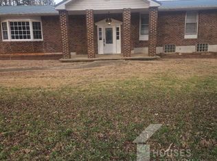 443 Chastain Rd, Central, SC 29630
