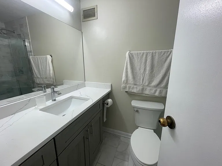 480 N McClurg Ct #912 — Photo 17