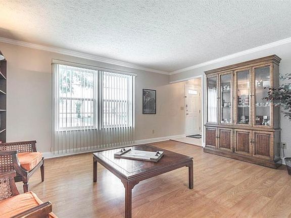 5th image of 1352 Pepper Ln