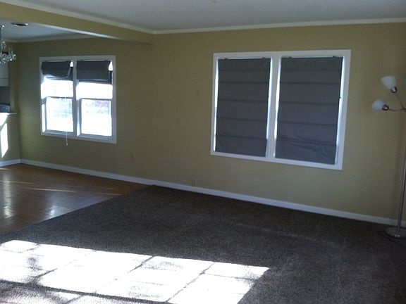3rd image of 204 Douglass Ave