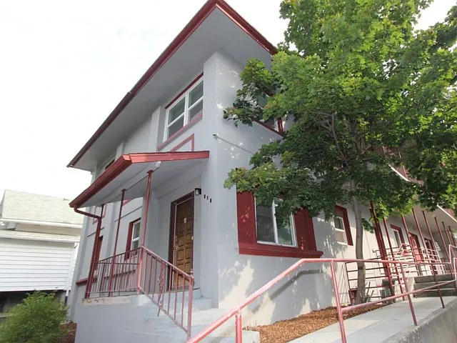 Coug Housing — Photo 40