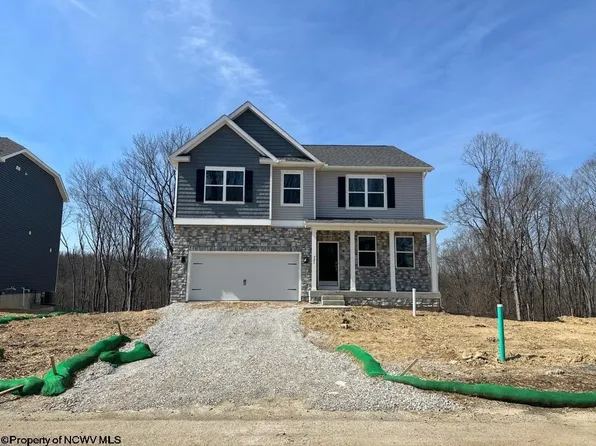 321 Dye Ln, Morgantown, WV 26501