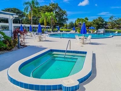 8405 112th St APT 206, Seminole, FL, 33772