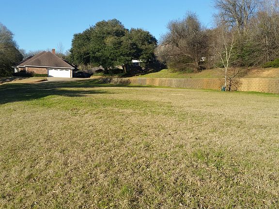 5th image of 4703 Colonial Dr