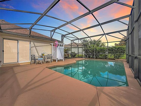 2nd image of 8641 SE 168th Kittredge Loop