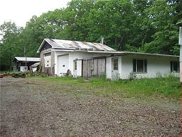 2nd image of 465 Dutchtown Rd