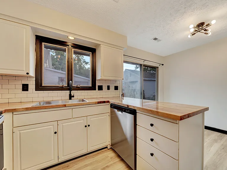 5707 Ballard Ave #5709 — Photo 7