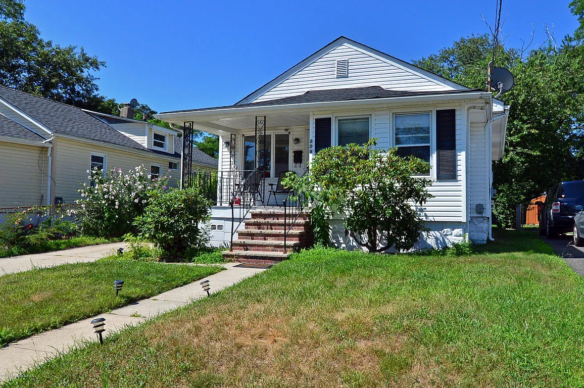 226 Ludlow St photo 1