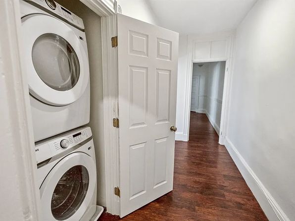 868 Huntington Ave #3
