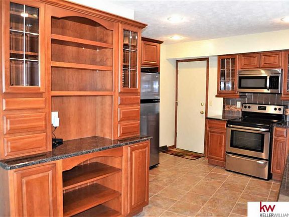5th image of 2505 Oxford Ct