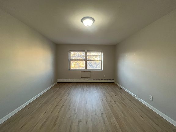 5th image of 53 Duncan Ave #4C