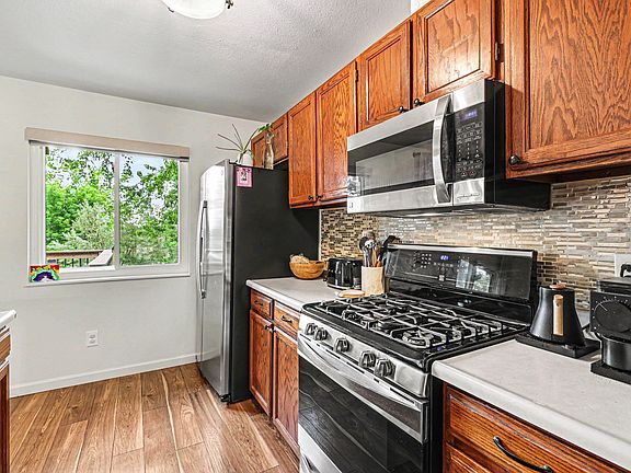 3rd image of 8221 W 93rd Way