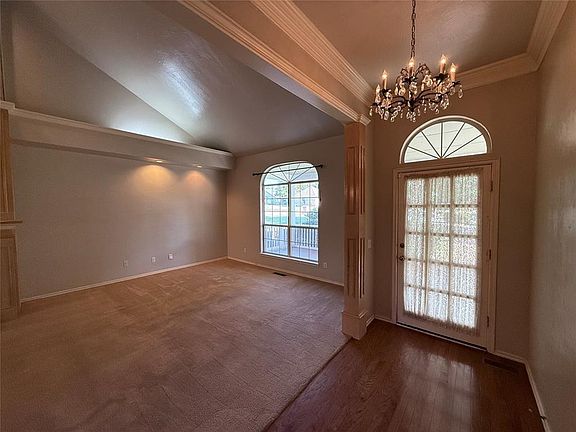 5th image of 2617 Woodhollow Trl