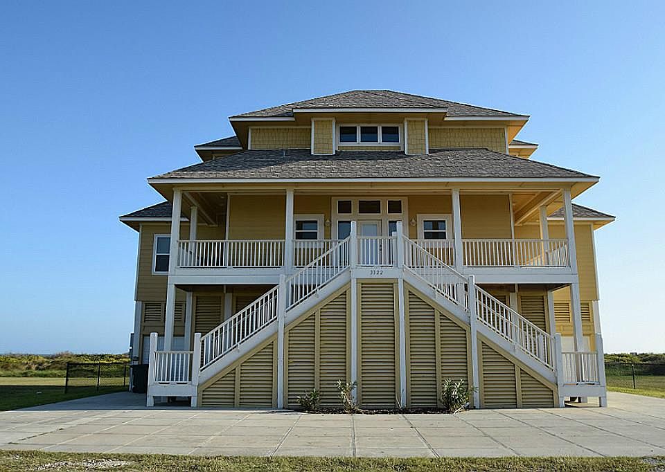 1st image of 3322 Treasure Ln