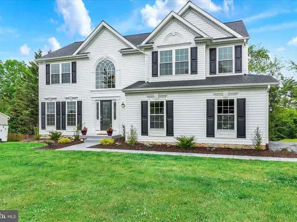 2963 Rexwood Dr, Glen Rock, PA 17327