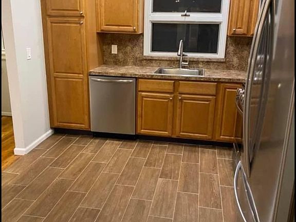 2nd image of 33 Ainsworth Ave