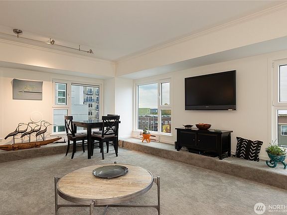 4th image of 121 Vine St Unit 401