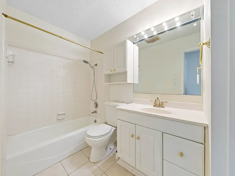 6323 Forest Bnd — Photo 25