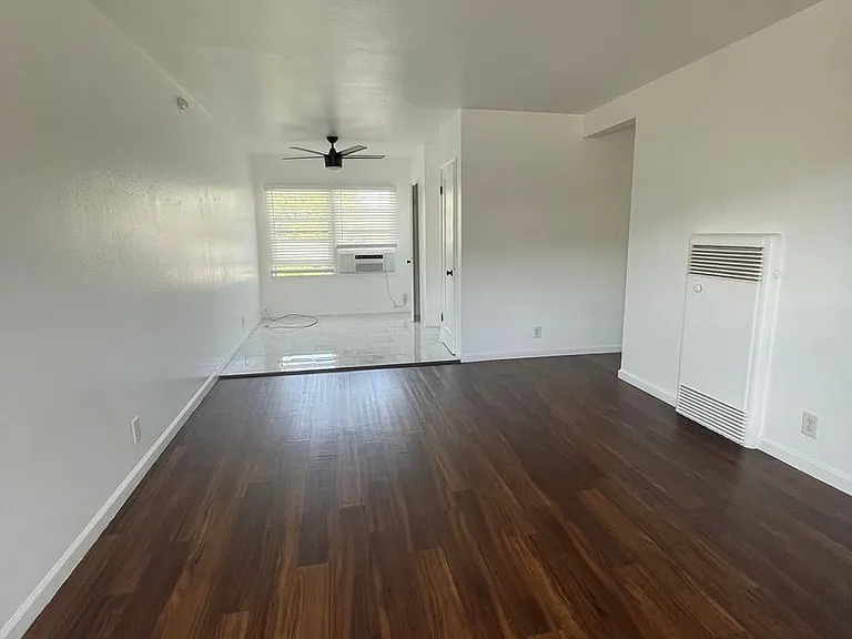 Glendale Terrace Apartments - AC Townhomes LLC — Photo 10