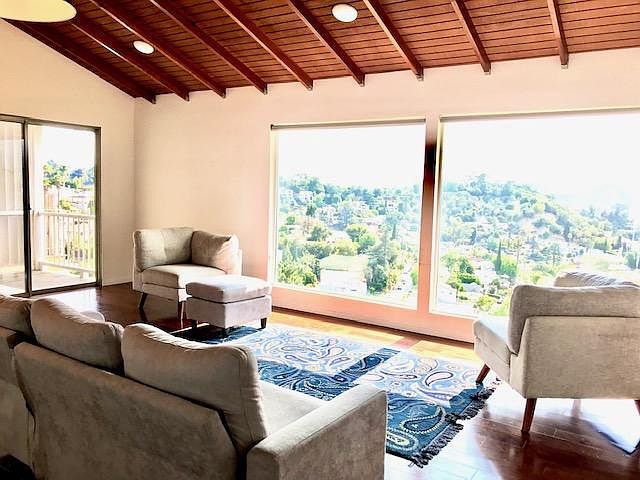 1st image of 1339 Corona Dr
