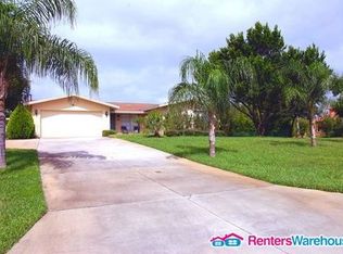 255 E Lake Dr, Tarpon Springs, FL 34688