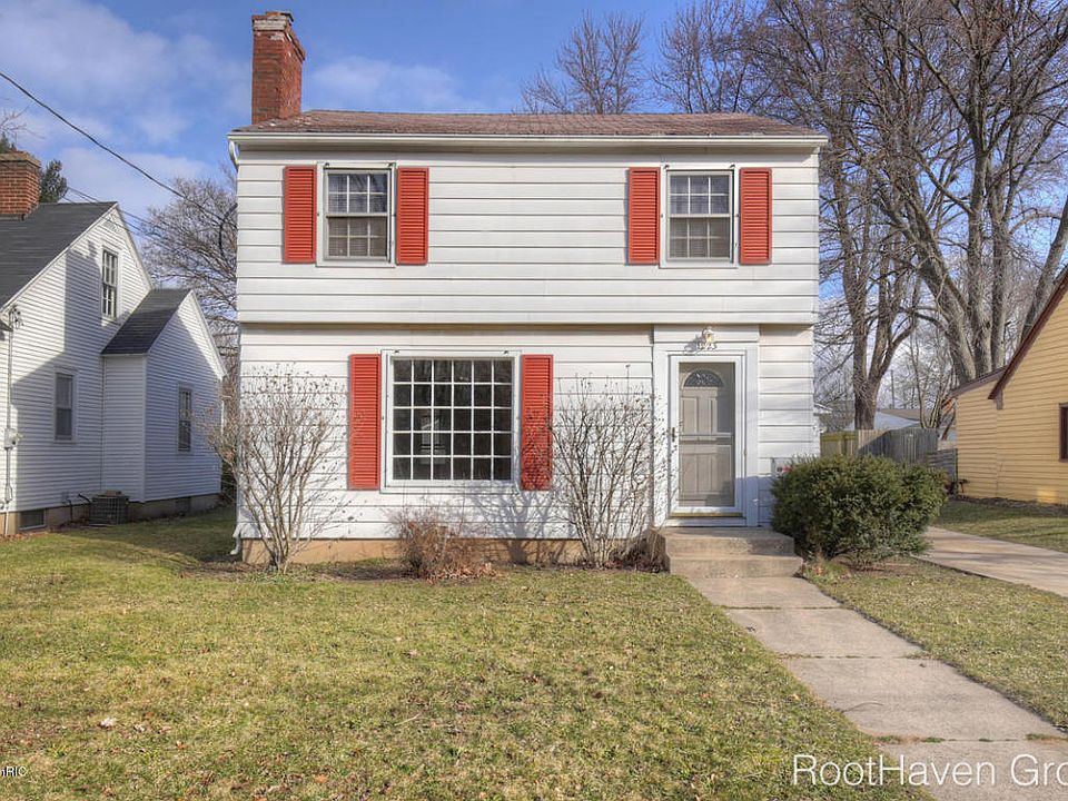 1st image of 1223 Alger St SE