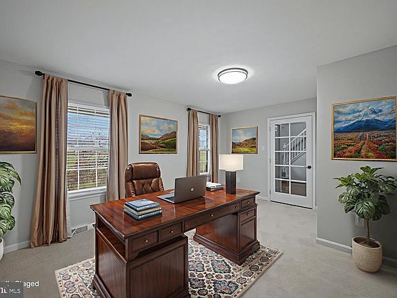 2nd image of 3211 Hayloft Ct