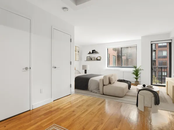 101 West 15th Street image 1 of 5