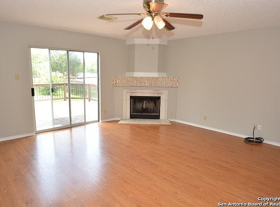 4th image of 15811 Colton Wl