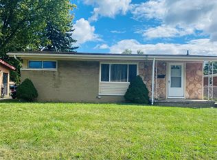 422 Kuhn St, Pontiac, MI 48342