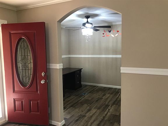 5th image of 364 Oak Ln