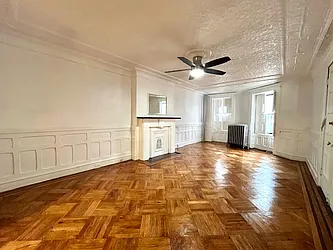 810 Putnam Avenue
