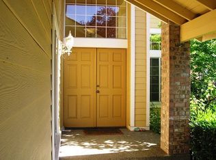 737 S 32nd St, Renton, WA 98055